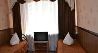 Гостиница Колосок Оренбург Стандартный двухместный номер с 2 отдельными кроватями-2