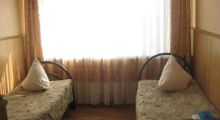 Гостиница Колосок Оренбург Стандартный двухместный номер с 2 отдельными кроватями-3